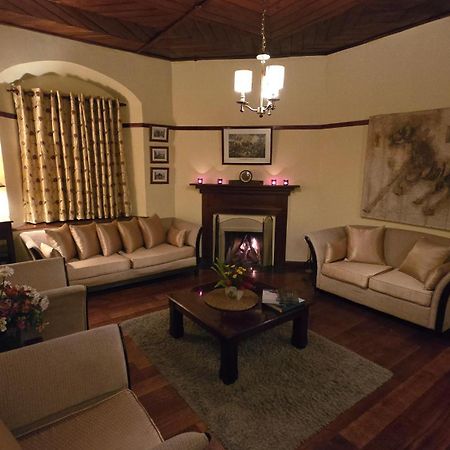 נוארה אליה Brockenhurst Bungalow מראה חיצוני תמונה