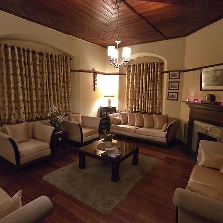 נוארה אליה Brockenhurst Bungalow מראה חיצוני תמונה