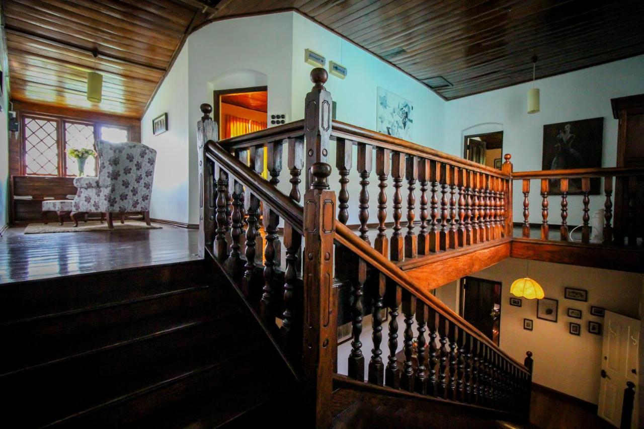 נוארה אליה Brockenhurst Bungalow מראה חיצוני תמונה