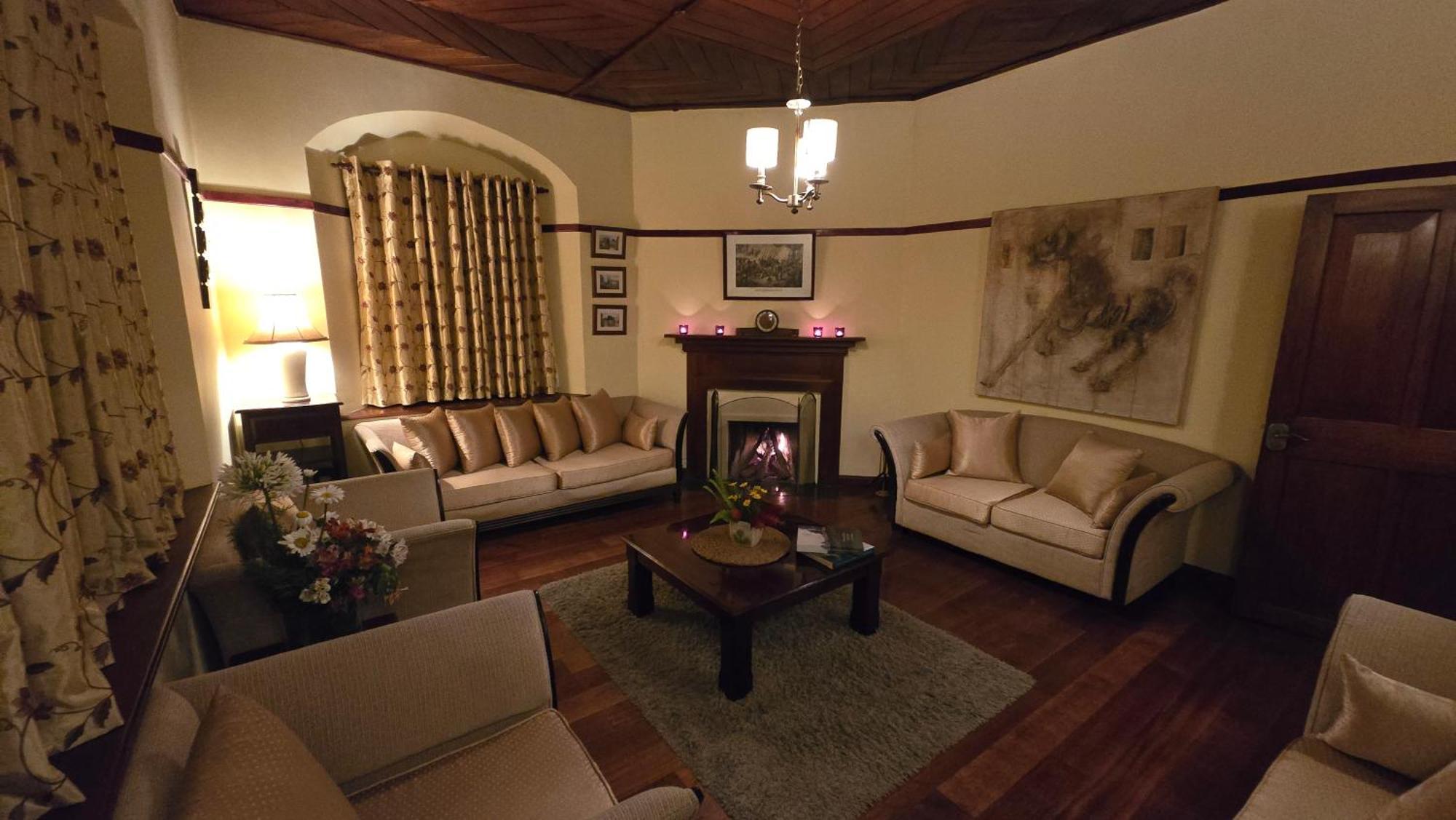 נוארה אליה Brockenhurst Bungalow מראה חיצוני תמונה