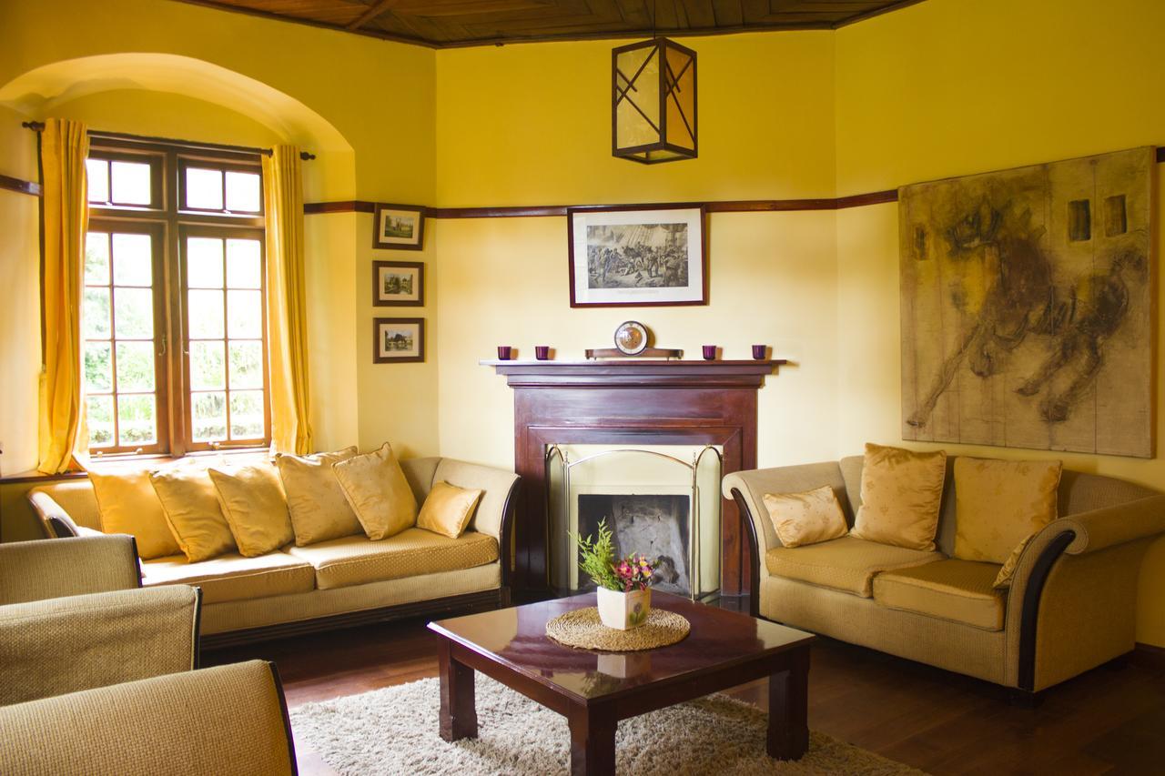 נוארה אליה Brockenhurst Bungalow מראה חיצוני תמונה